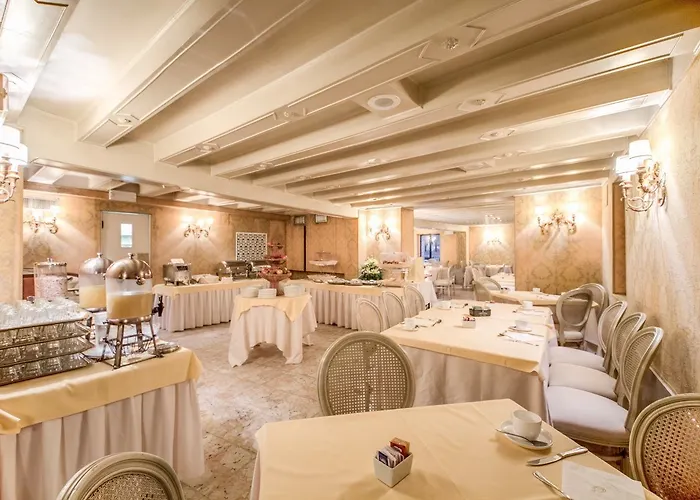 Hotel Bw Premier Collection Chc Continental 4*