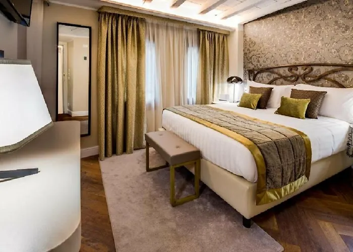 Bw Premier Collection Chc Continental Hotel 4*