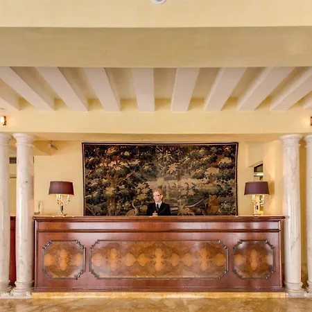Hotel Bw Premier Collection Chc Continental 4*