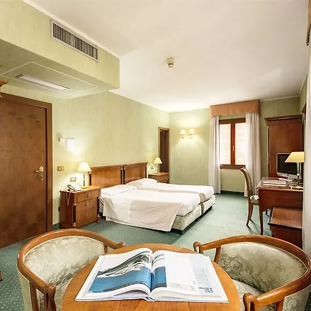Bw Premier Collection Chc Continental 4*