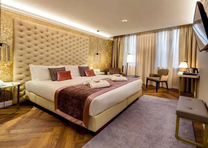 Bw Premier Collection Chc Continental מלון 4*