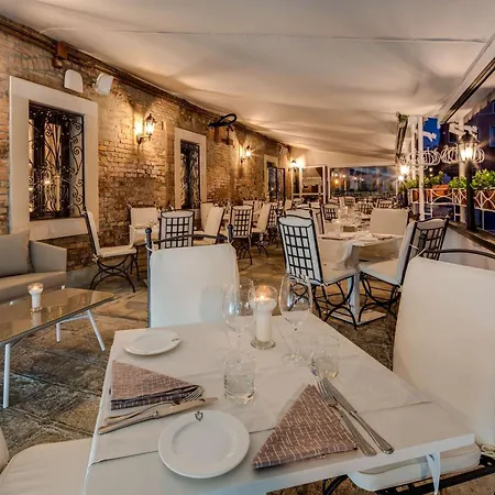 Bw プレミア コレクション Chc コンチネンタル ホテル