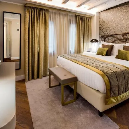 Bw Premier Collection Chc Continental Hotel 4*