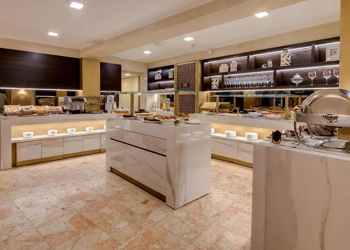 Hotel Bw Premier Collection Chc Continental 4*